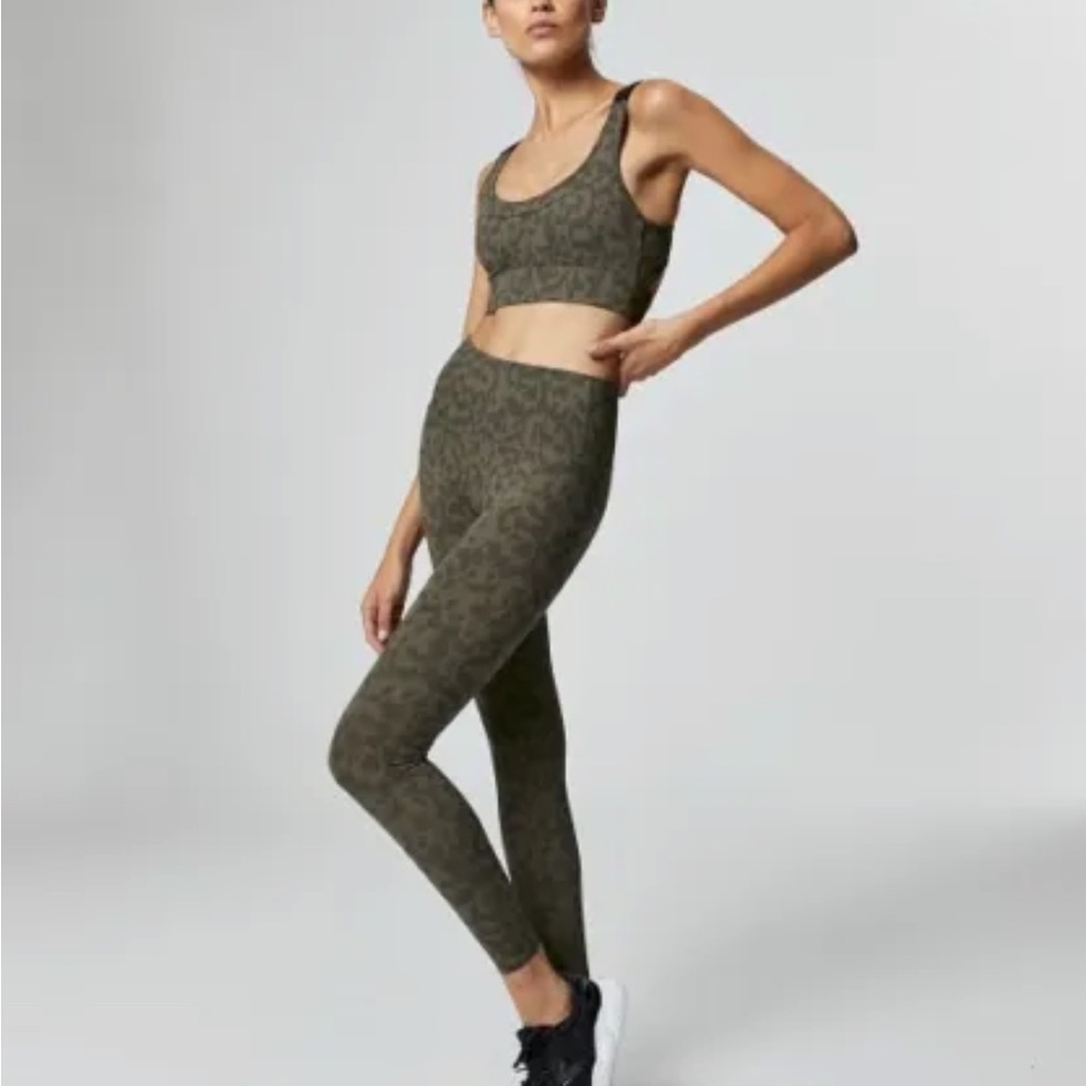 Varley Small SET Edris Bra Green Evergreen Spots High Rise Luna Legging